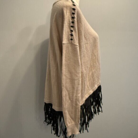 NEW AQUA women's small One Grey Day Los Angeles Fringed Sweater MSRP $179. - Picture 3 of 7